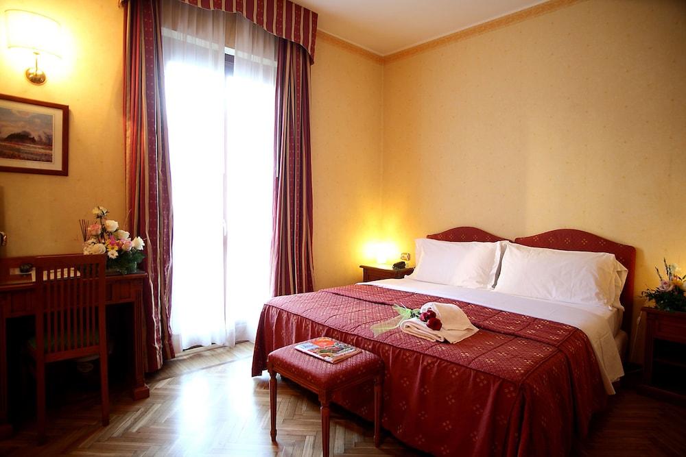 Hotel Cavour 라팔로 외부 사진