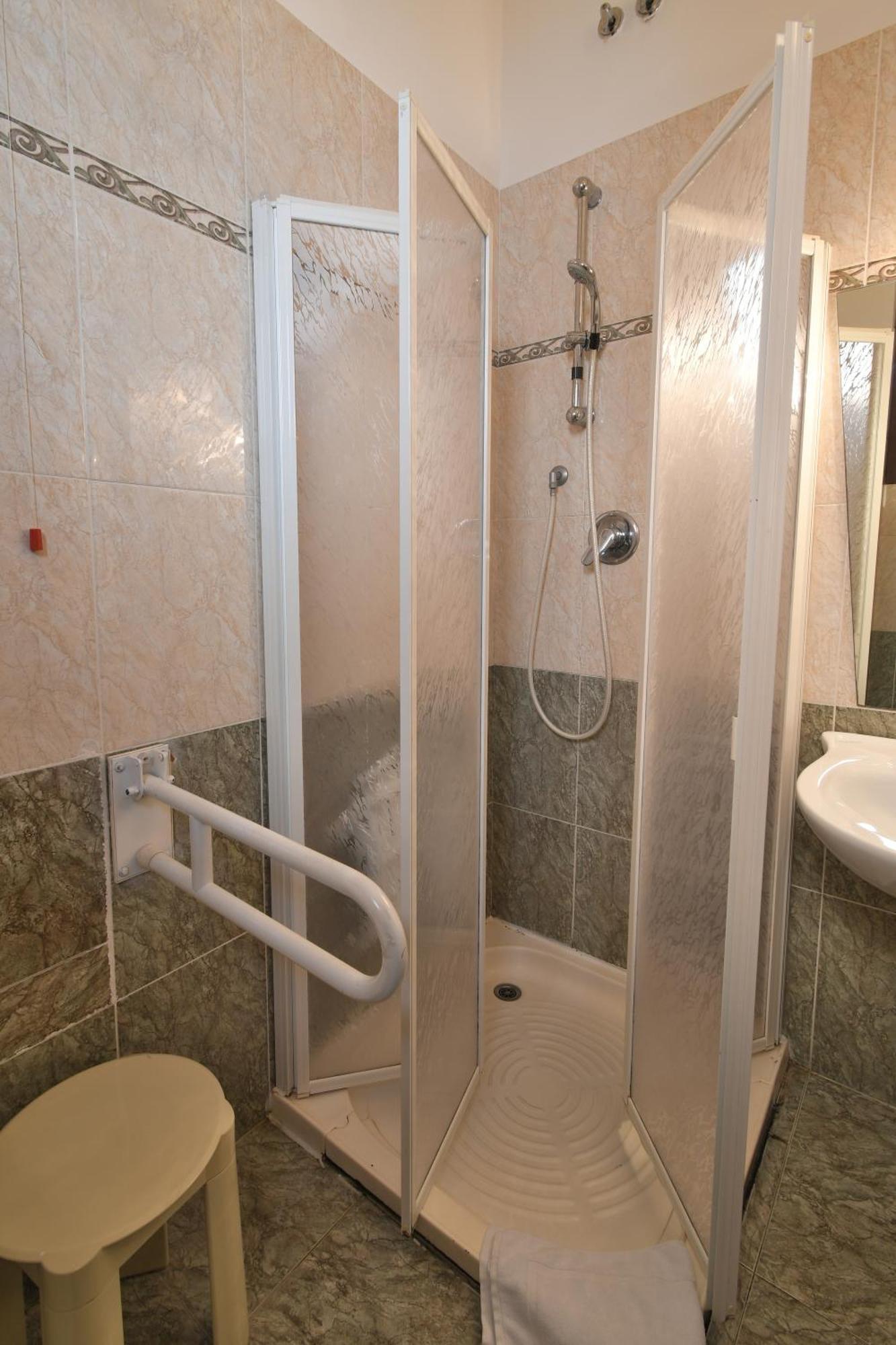 Hotel Cavour 라팔로 외부 사진