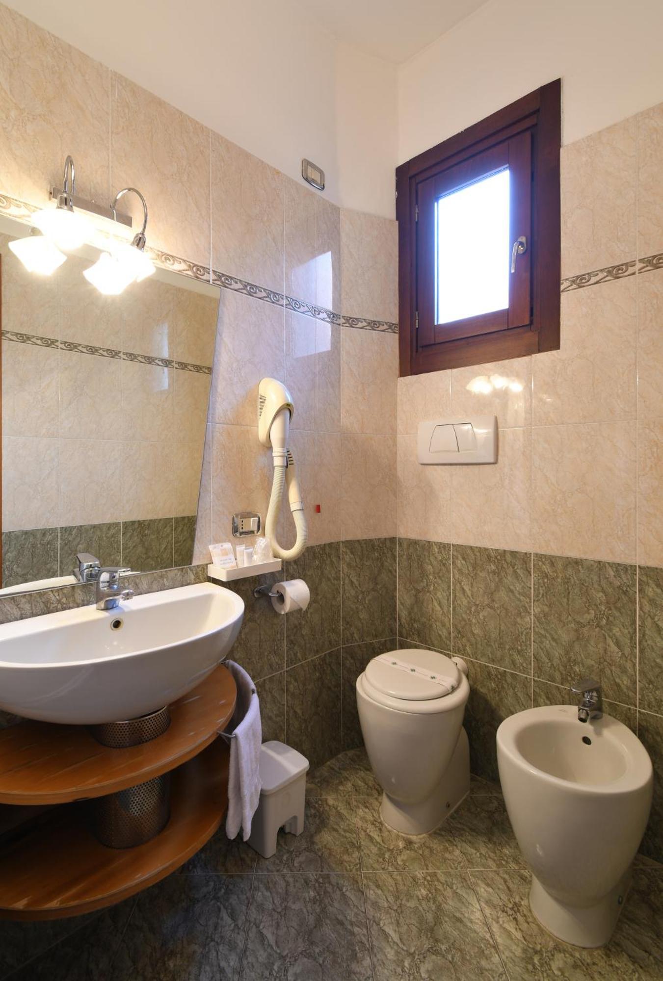 Hotel Cavour 라팔로 외부 사진